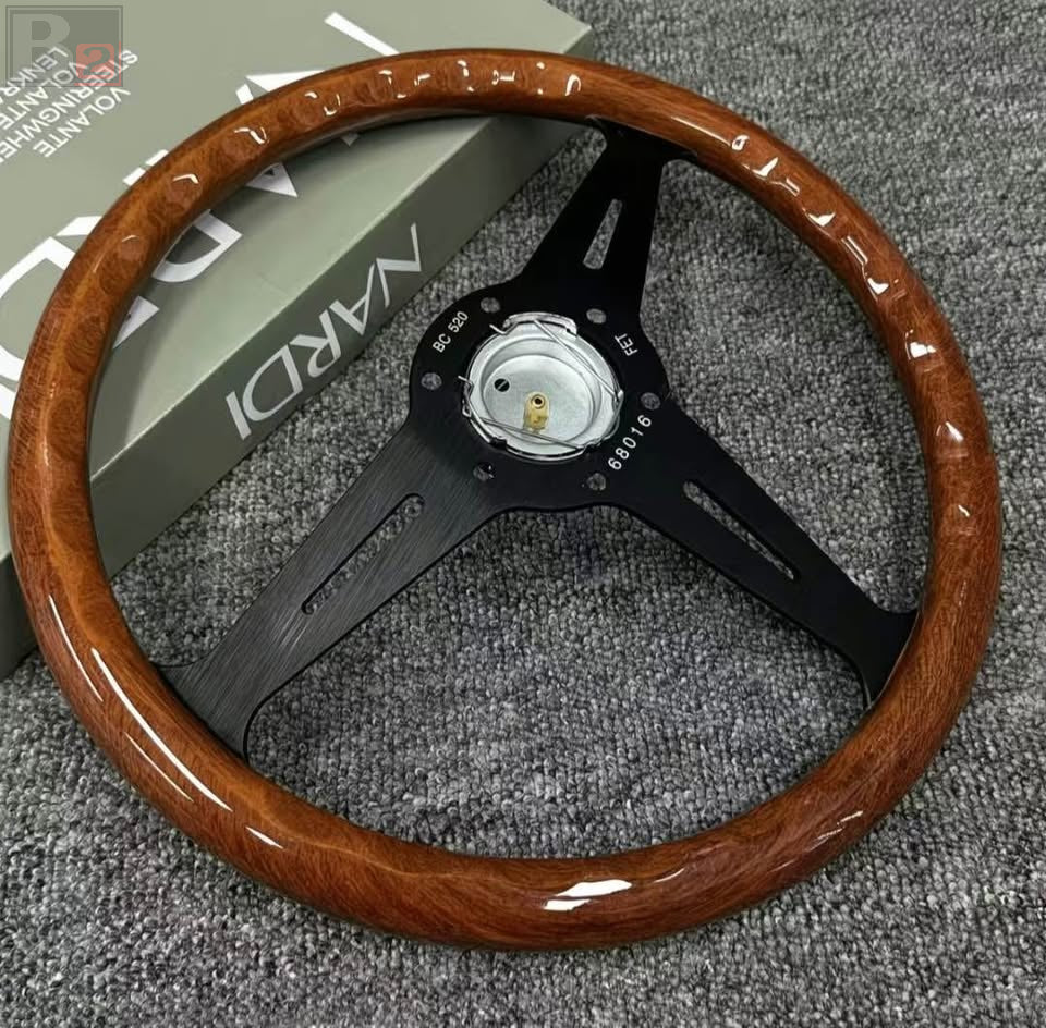 NARDI ウッド&ブラックポーク　ハンドル　360mm Nardi Classic 360mm Steering Wheel Mahogany Wood With Black Finish