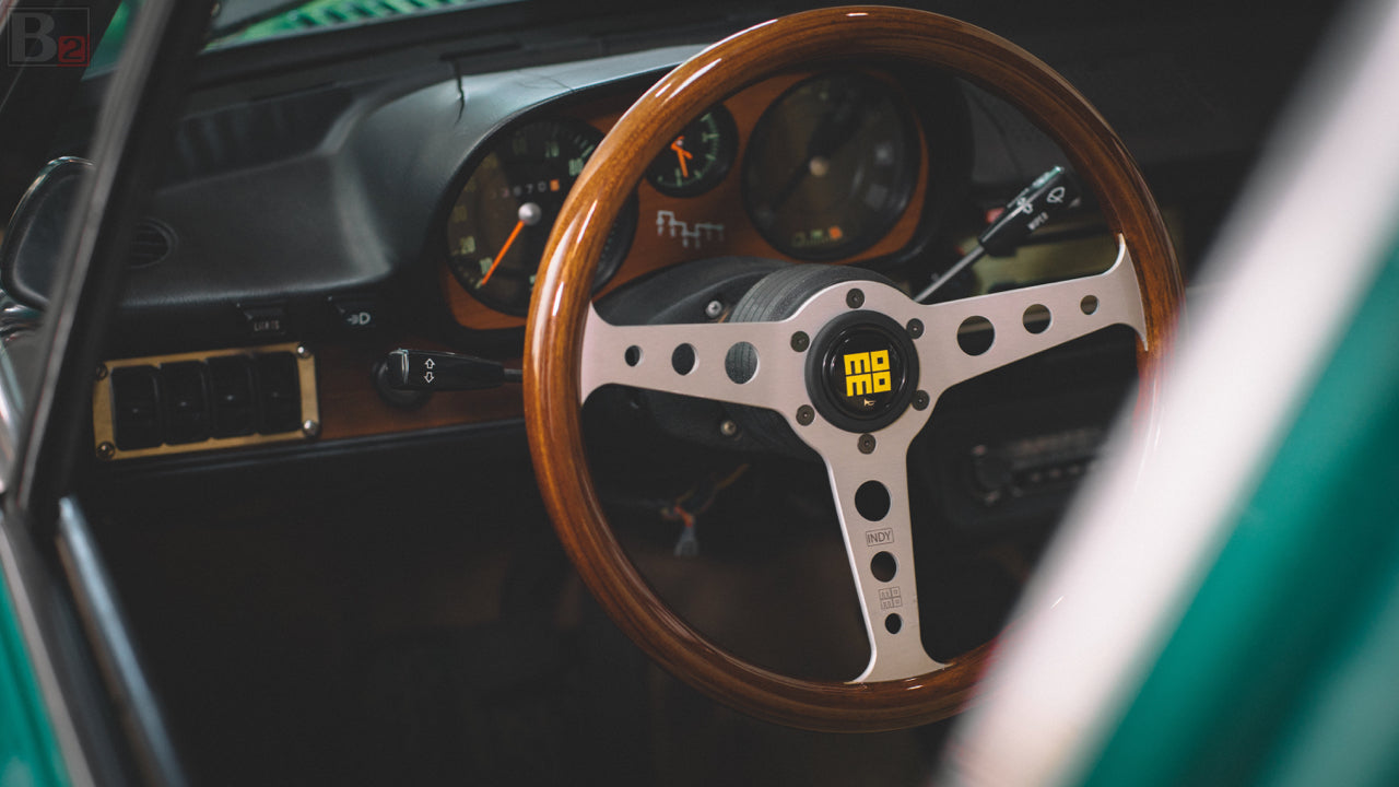 Momo Heritage Indy Silver 350mm Steering Wheel
